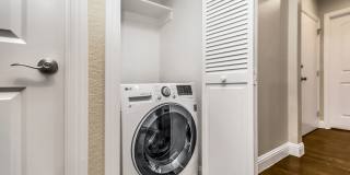 2385 Folsom Gallery 21