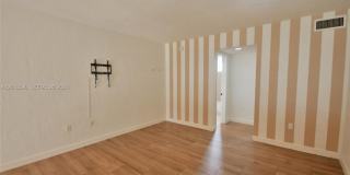 6884 N Kendall Dr Gallery 43