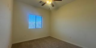 3-Bedroom Home with 50' RV Garage in Fort Mohave Gallery 17