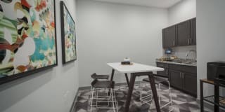 The Ivy at Berlin Place Gallery 35