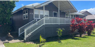 Beautiful 3 bedroom 3 bath home on dry side Waimea Gallery 1