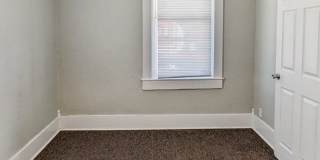 PRELEASING for AUGUST! Close to Campus; In-Unit Washer and Dryer Gallery 6