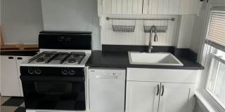 179 Ivy Street Gallery 7