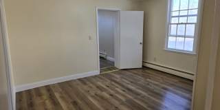 313 South Pleasant Street - 1 Gallery 7