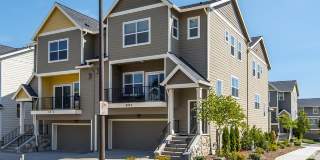 Sexton Mountain 2 bed/2.5 bath Townhome 2 Car Garage + Wood Floors + A/C + W/D Included ! Sexton Mountain 2 bed/2.5 bath Townhome 2 Car Garage + Wood Floors + A/C + W/D Included ! Gallery 1
