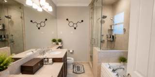 2951 N Halsted, Gallery 10