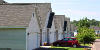 Carver Lake Townhomes Gallery 16
