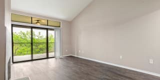 Waters Edge Apartment Homes Gallery 38