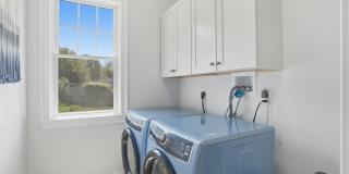 33 Howland Avenue Gallery 15