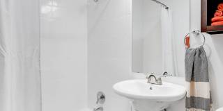 Aquila Park & Royal Park Apartments Gallery 8