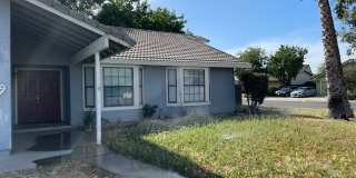 Charming 4-Bedroom, 2-Bathroom Home – Your Perfect Summer Move-In! Gallery 1