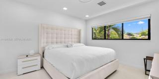 1117 Adams st Gallery 31