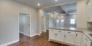 Charming 1920 renovated home! Gallery 12