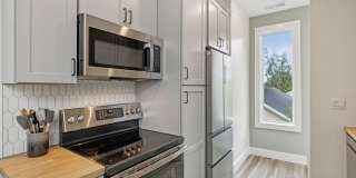 Furnished short term rental home with all utilities included Gallery 8