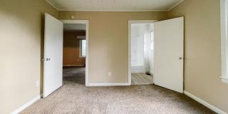 Coming Soon! Cozy 2 Bed / 1 Bath Home — Pet Friendly! Gallery 11