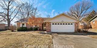 Beautiful Home in Springdale with Sunroom! Gallery 1