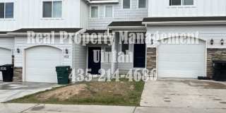 3 bed 2.5 bath townhome in Fox Run Gallery 1