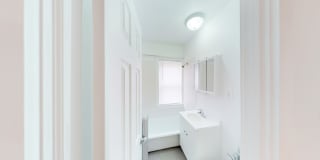 4721 S. Ellis Avenue Gallery 23