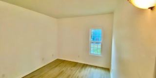4240 Wilshire Boulevard Gallery 17