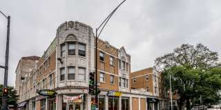 5957 W Madison St Gallery 13