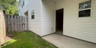 2 Bedroom, 2.5 Bathrooms Townhome in the Heart of Savannah's Southside Gallery 36