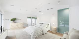 555 NE 52nd Ter Gallery 14