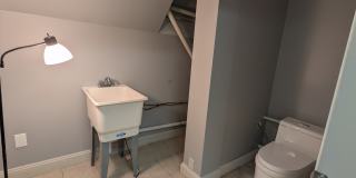 116 Knowlton St Gallery 8
