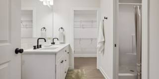 Model 3 Bedroom Town Home Gallery 23