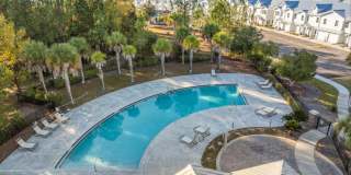 Spacious 3 Bedroom Townhouse with Community Pool! Gallery 39