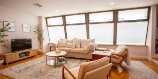 521 W Broadway Gallery 17