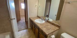 Great Location! Central Edmond! Great Location! Central Edmond! Gallery 19