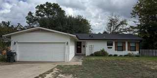 2216 Crestwood Dr 2216 Crestwood Dr Gallery 1