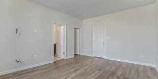 5907 GARDEN WALK Drive Gallery 19