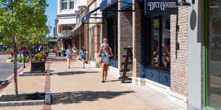 Crocker Park Living Gallery 48