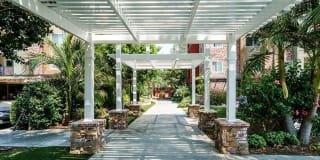 The Reserve at Warner Center Gallery 33