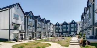 700 N Dupont Avenue Gallery 1