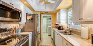 ** PARK SHORE ** 2 BED / 2 BATH - CONDO - 55+ COMMUNITY - SEASONAL OR SHORT TERM RENTAL Gallery 7