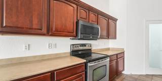 Oversized Lot + Dual Garages! 3 Bed + Den in Mountain Vista Gallery 10