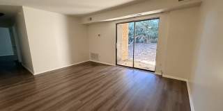 1004 SANDLIN PL Gallery 1