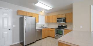 Utilities Included! Beautiful 2 Bedroom Townhome in Ivins Gallery 1
