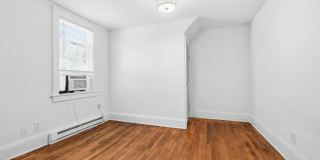 3020 Davis Street Gallery 8