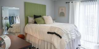 Yugo Lexington Campus Court Gallery 24