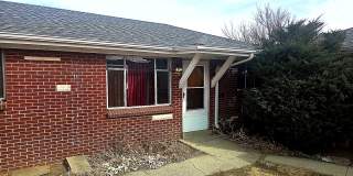 Charming 2-Bedroom Denver Apartment – Bright Living Space  Great Layout Gallery 1