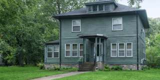 June 1st 2026 MOVE IN- Near St. Thomas - Huge 5 Bedroom with Deck and Garage! Large Bedrooms! Gallery 1