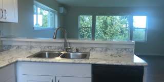 RENT SPECIAL! $1000 OFF OF FIRST MONTH! 5 Bed 3 Bath Home near WWU! Gallery 5