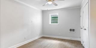 Edgewater Gallery 5