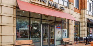 520 JOHN CARLYLE Street Gallery 59