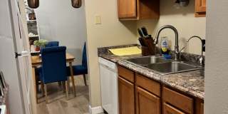Spacious 2BR Condo in Denver Gallery 11