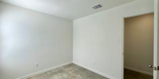 905 Cherry Laurel Gallery 14