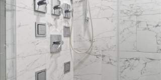 1410 W Huron Street Gallery 18